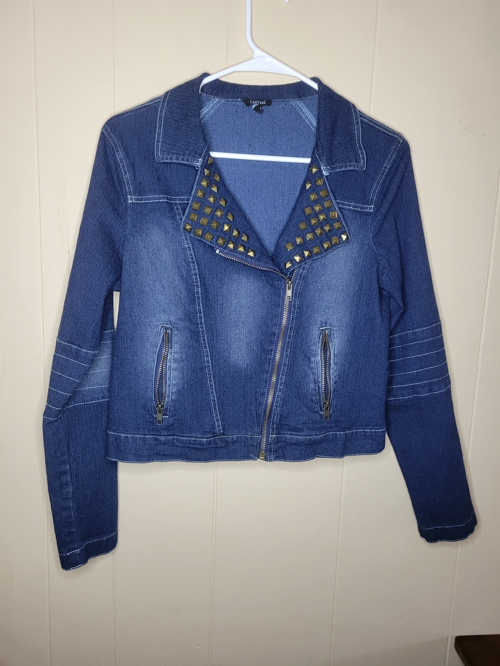 Casual Stud-Trim Dark Blue Denim Jacket Size M